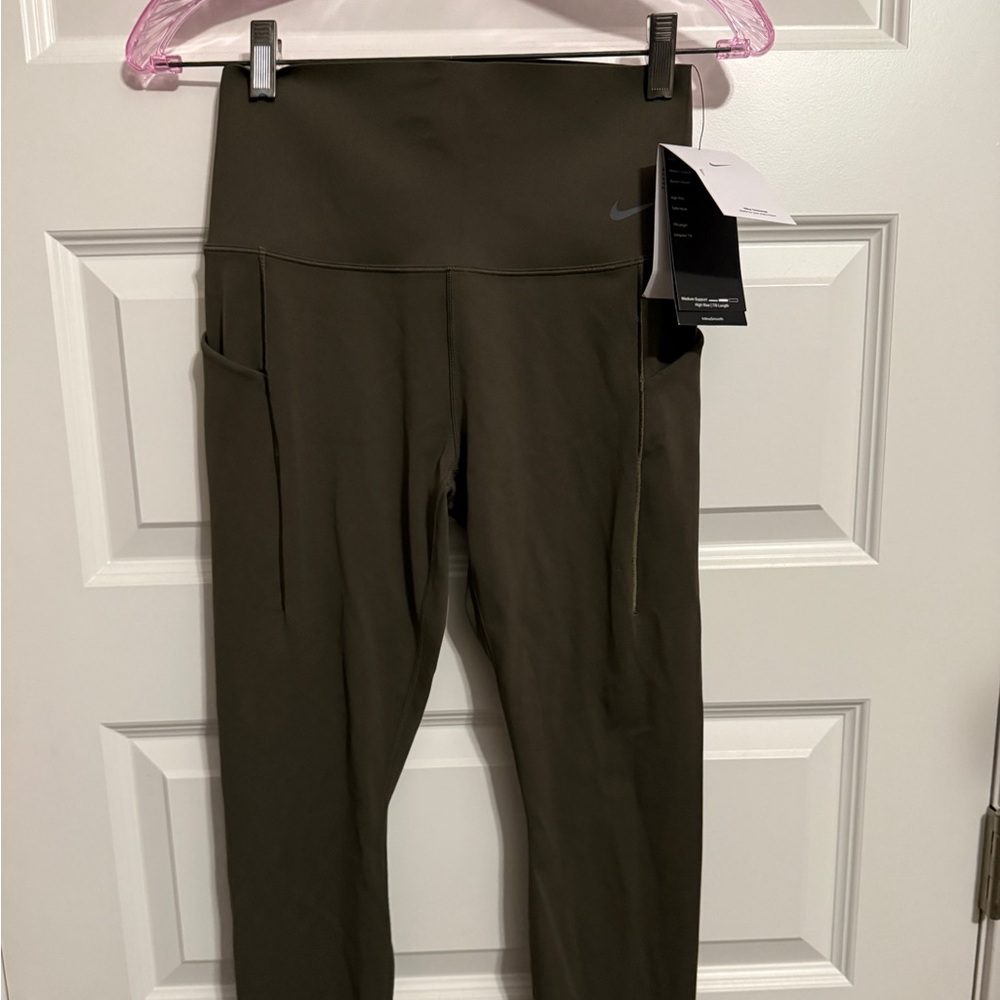 Nike Women's Olive Training Leggings (M)